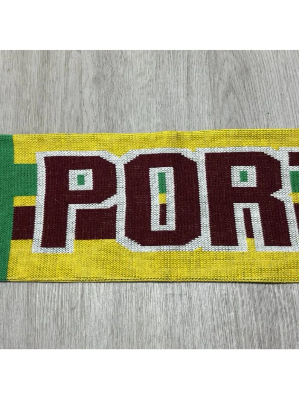 PORTUGAL TEAM UEFA EURO 2004 VINTAGE FOOTBALL SOCCER SCARF YELLOW ADULT